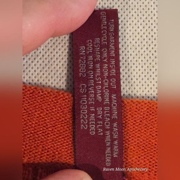 Women's Red Sweater - Picture 5 of 7